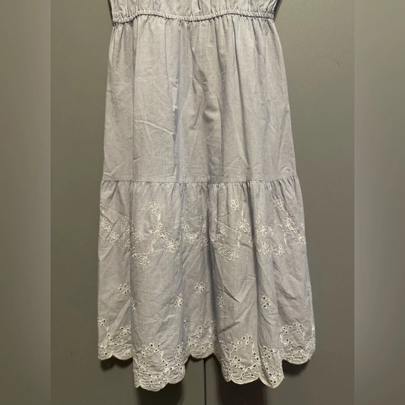 ❤️Liz Claiborne - Light Blue Striped Floral Embroidered Skirt (Size Medium) - Picture 9 of 11